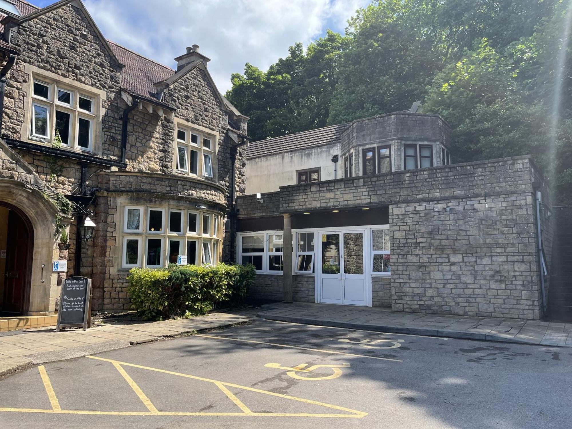 Sidcot Arms Hotel Winscombe Buitenkant foto